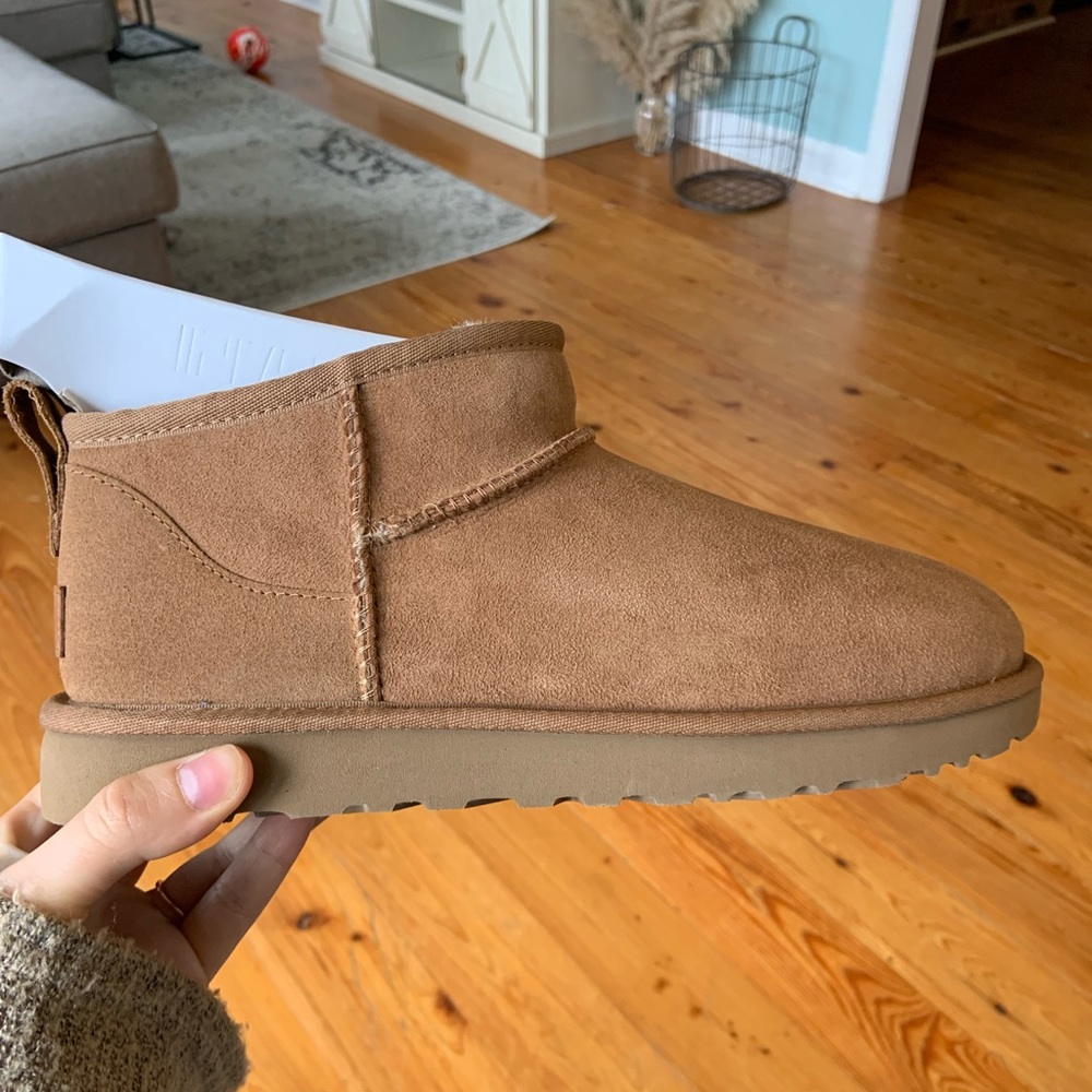 Ultra Mini Chestnut Uggs Size 10